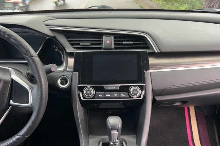 Used Honda Civic 2019 220TURBO CVT Dynamic Edition China VI Audio And AC Panel