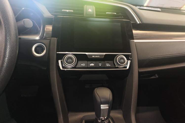 Used Honda Civic 2019 220TURBO CVT Dynamic Edition China V Audio And AC Panel