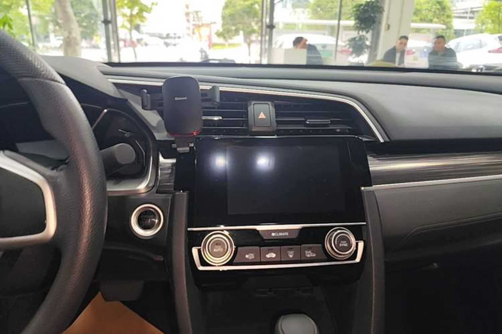 Used Honda Civic 2019 220TURBO CVT Dynamic Edition China VI Audio And AC Panel