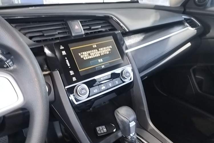 Used Honda Civic 2019 180TURBO CVT Shangdong Edition China VI Audio And AC Panel