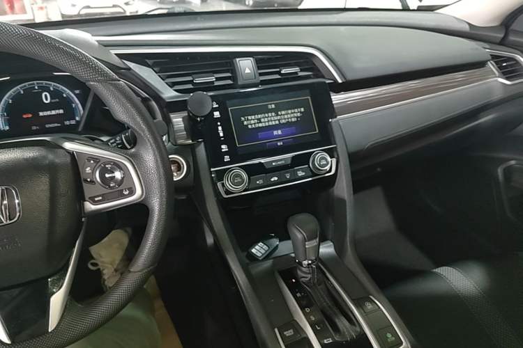 Used Honda Civic 2019 220TURBO CVT Dynamic Edition China VI Audio And AC Panel