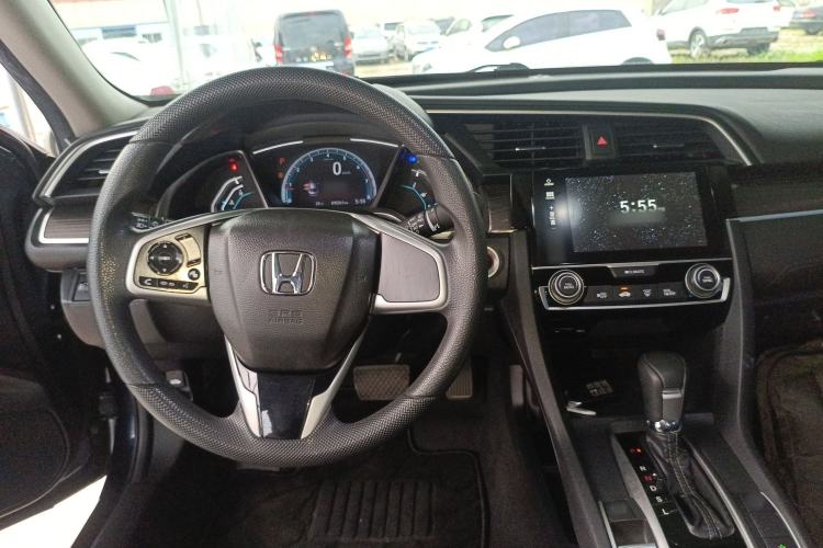 Used Honda Civic 2019 220TURBO CVT Dynamic Edition China VI Center Console