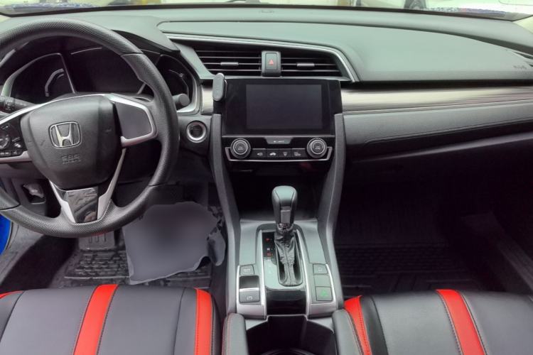 Used Honda Civic 2019 220TURBO CVT Dynamic Edition China VI Center Console