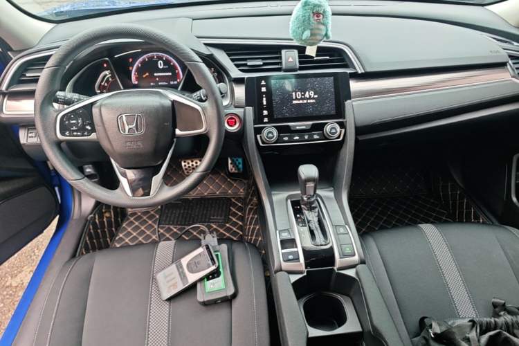 Used Honda Civic 2019 220TURBO CVT Dynamic Edition China VI Emission Standard Center Console