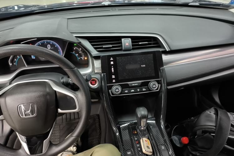 Used Honda Civic 2019 220TURBO CVT Dynamic Edition China VI Center Console