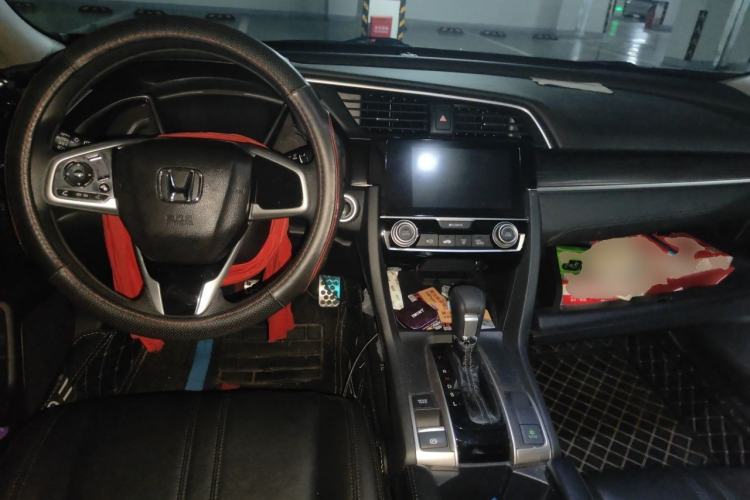 Used Honda Civic 2019 220TURBO CVT Dynamic Edition China VI Emission Standard Center Console