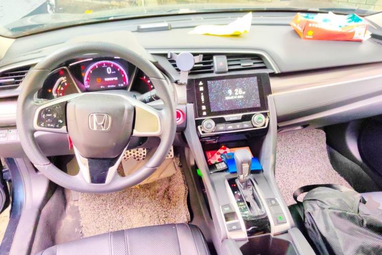Used Honda Civic 2019 220TURBO CVT Dynamic Edition China VI Emission Standard Center Console
