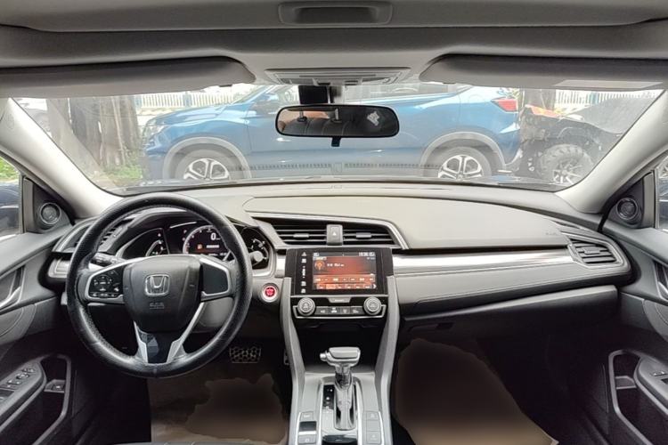 Used Honda Civic 2019 220TURBO CVT Dynamic Edition China VI Emission Standard Center Console