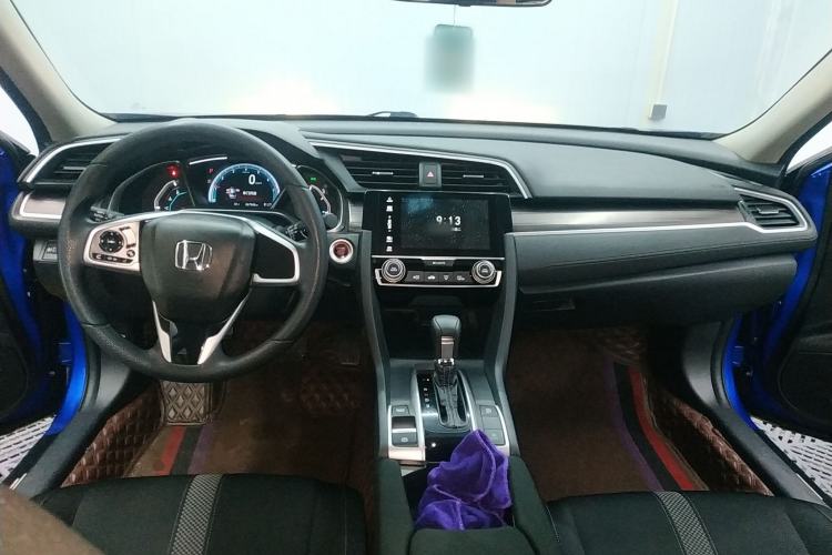 Used Honda Civic 2019 220TURBO CVT Dynamic Edition China VI Center Console