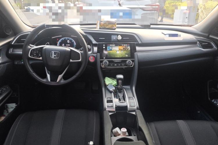 Used Honda Civic 2019 220TURBO CVT Dynamic Edition China VI Center Console