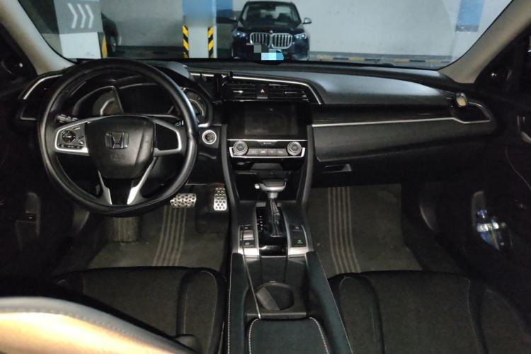 Used Honda Civic 2019 220TURBO CVT Ignition Edition China VI Emission Standard Center Console