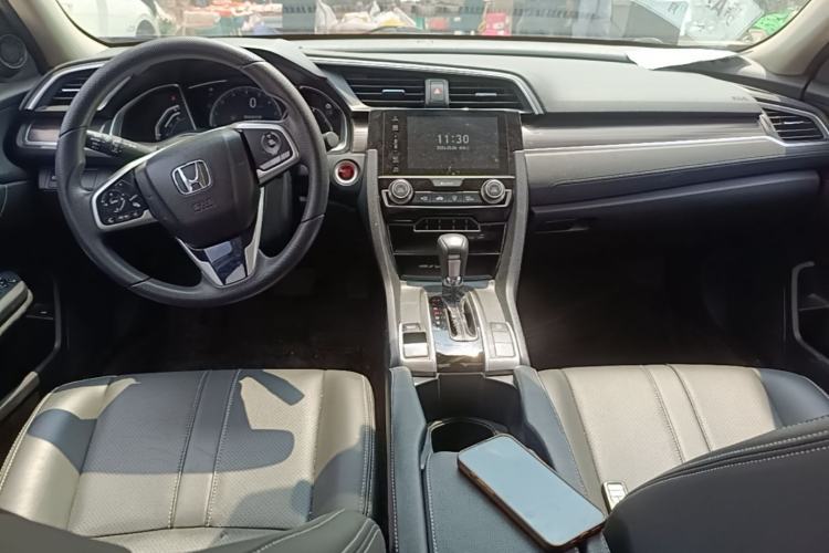 Used Honda Civic 2019 220TURBO CVT Dynamic Edition China VI Center Console