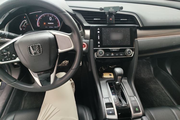 Used Honda Civic 2019 220TURBO CVT Dynamic Edition China VI Emission Standard Center Console