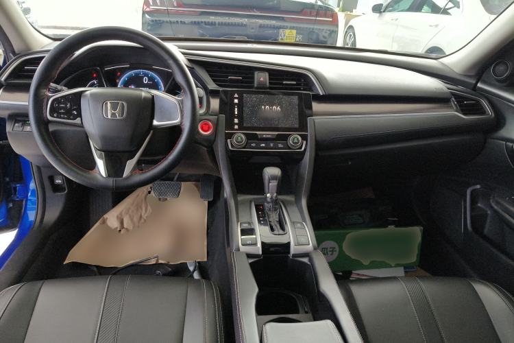 Used Honda Civic 2019 220TURBO CVT Dynamic Edition China VI Center Console