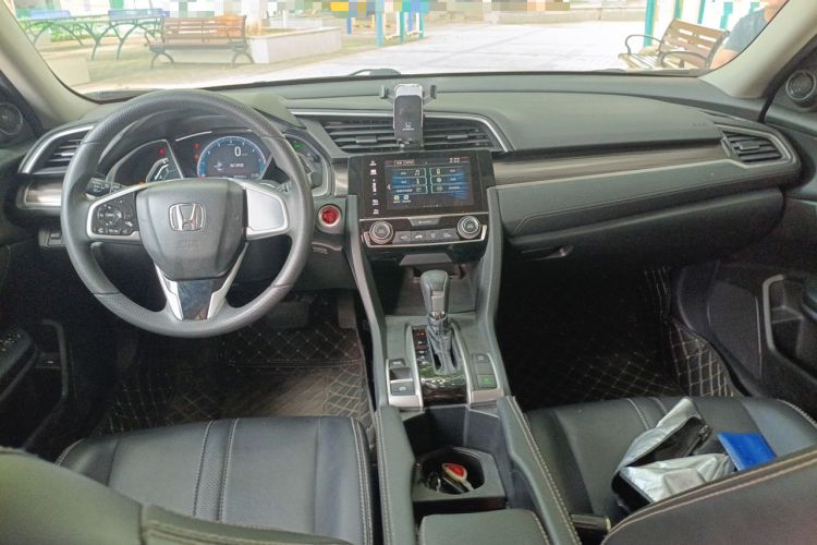 Used Honda Civic 2019 220TURBO CVT Dynamic Edition China V Center Console