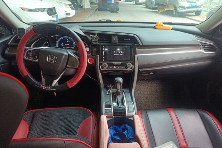 Used Honda Civic 2019 220TURBO CVT Dynamic Edition China VI Center Console