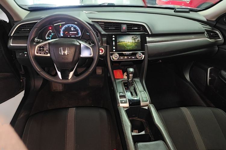Used Honda Civic 2019 220TURBO CVT Dynamic Edition China VI Center Console