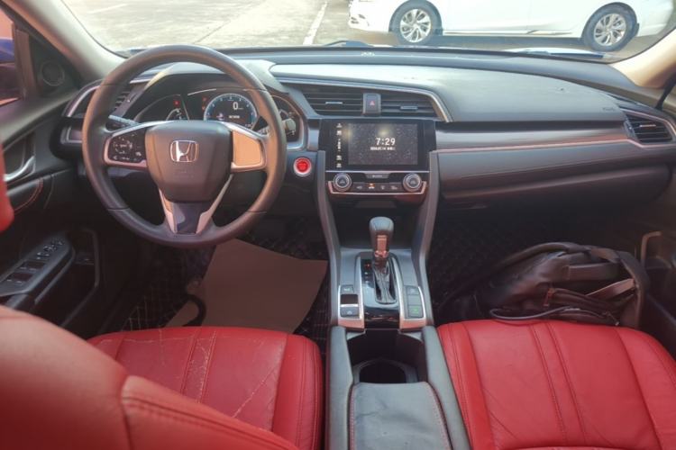 Used Honda Civic 2019 220TURBO CVT Dynamic Edition China V Center Console