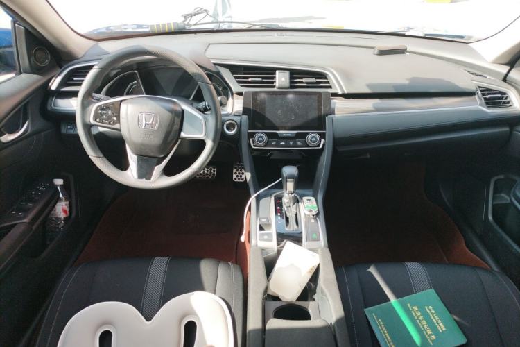 Used Honda Civic 2019 220TURBO CVT Dynamic Edition China VI Emission Standard Center Console