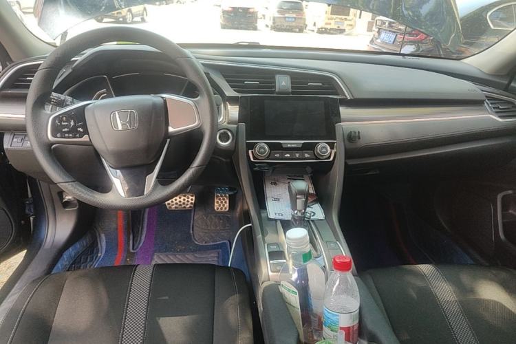 Used Honda Civic 2019 220TURBO CVT Dynamic Edition China VI Emission Standard Center Console