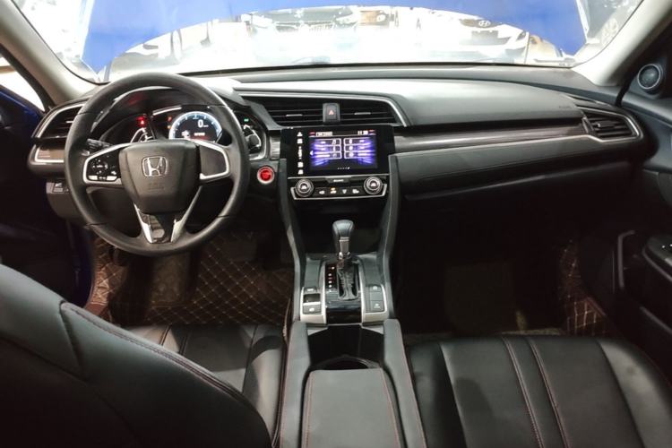 Used Honda Civic 2019 220TURBO CVT Dynamic Edition China VI Center Console