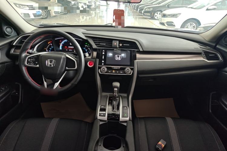 Used Honda Civic 2019 220TURBO CVT Dynamic Edition China VI Center Console