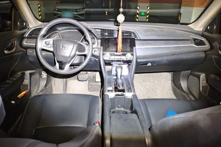 Used Honda Civic 2019 220TURBO CVT Dynamic Edition China VI Center Console