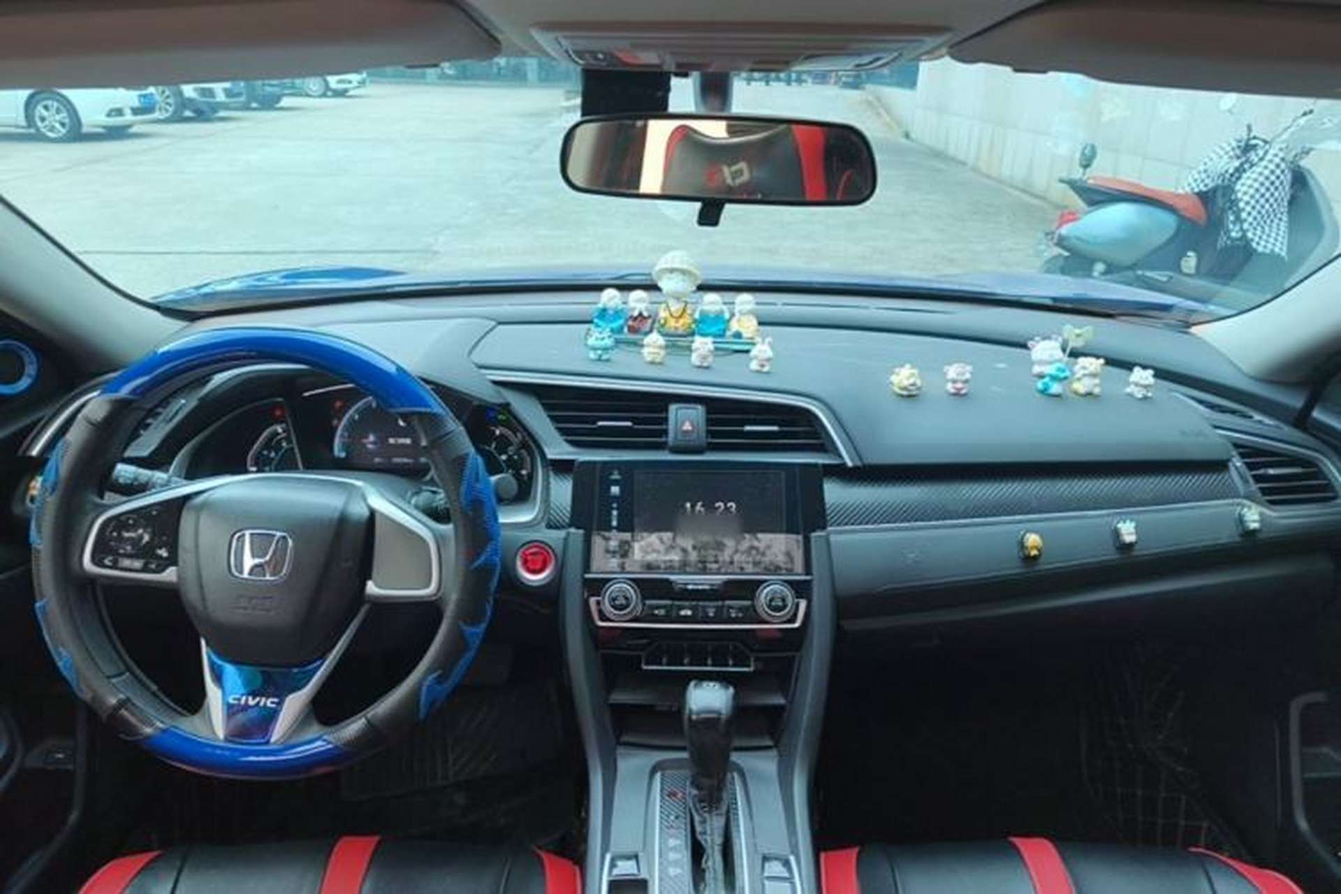 Used Honda Civic 2019 220TURBO CVT Dynamic Edition China VI Center Console