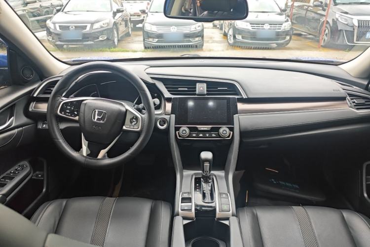 Used Honda Civic 2019 220TURBO CVT Power Edition China VI Emission Standard Center Console