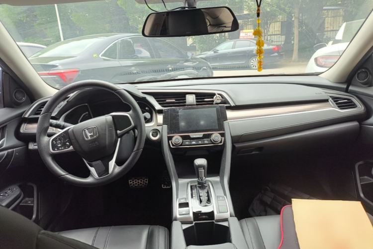 Used Honda Civic 2019 220TURBO CVT Dynamic Edition China VI Emission Standard Center Console