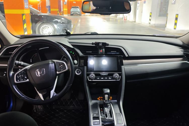 Used Honda Civic 2019 220TURBO CVT Power Edition China VI Emission Standard Center Console