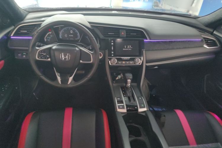 Used Honda Civic 2019 220TURBO CVT Dynamic Edition China VI Center Console