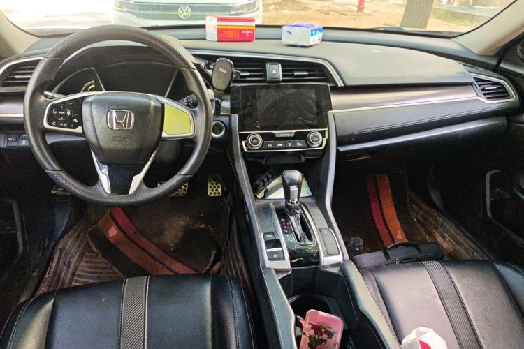Used Honda Civic 2019 220TURBO CVT Dynamic Edition China V Emission Standard Center Console