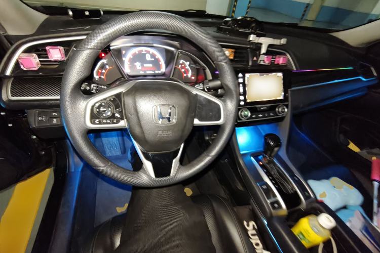 Used Honda Civic 2019 220TURBO CVT Dynamic Edition China V Emission Standard Center Console