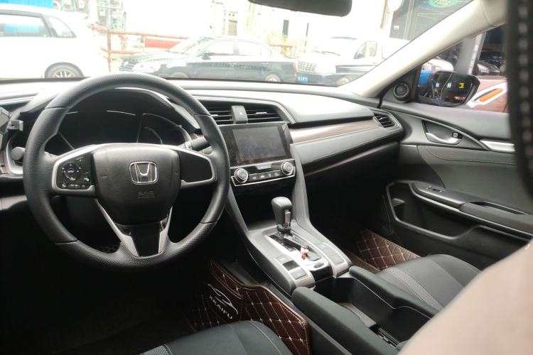 Used Honda Civic 2019 220TURBO CVT Dynamic Edition China VI Emission Standard Center Console