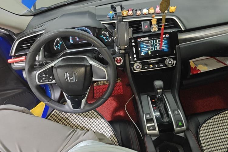 Used Honda Civic 2019 220TURBO CVT Dynamic Edition China VI Center Console