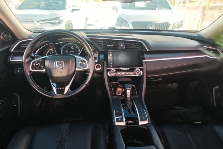 Used Honda Civic 2019 220TURBO CVT Power Edition China VI Emission Standard Center Console