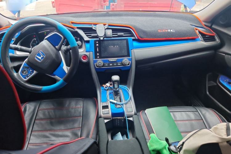 Used Honda Civic 2019 220TURBO CVT Dynamic Edition China VI Center Console