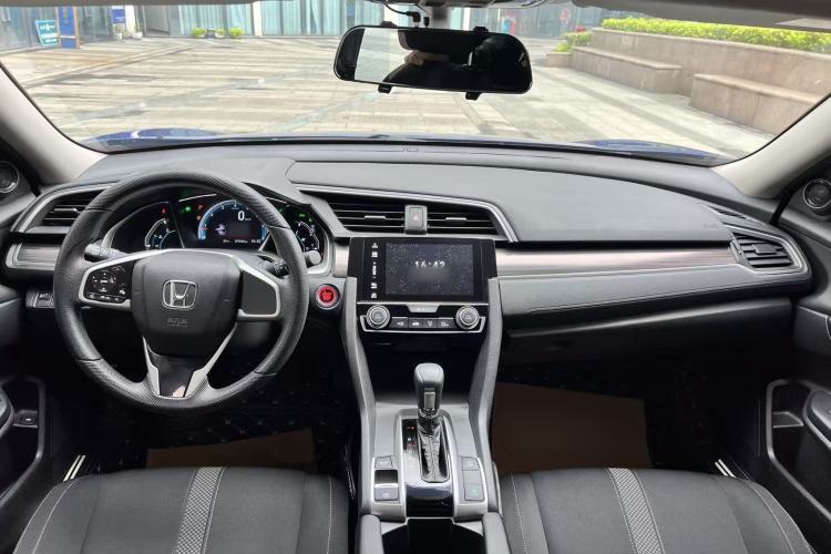 Used Honda Civic 2019 220TURBO CVT Dynamic Edition China VI Center Console