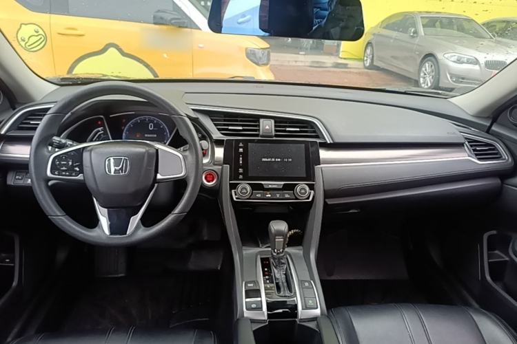 Used Honda Civic 2019 220TURBO CVT Dynamic Edition China VI Center Console