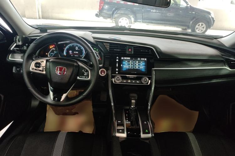 Used Honda Civic 2019 220TURBO CVT Dynamic Edition China VI Center Console