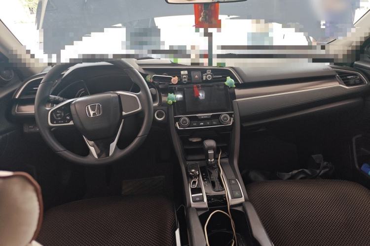 Used Honda Civic 2019 220TURBO CVT Dynamic Edition China VI Center Console
