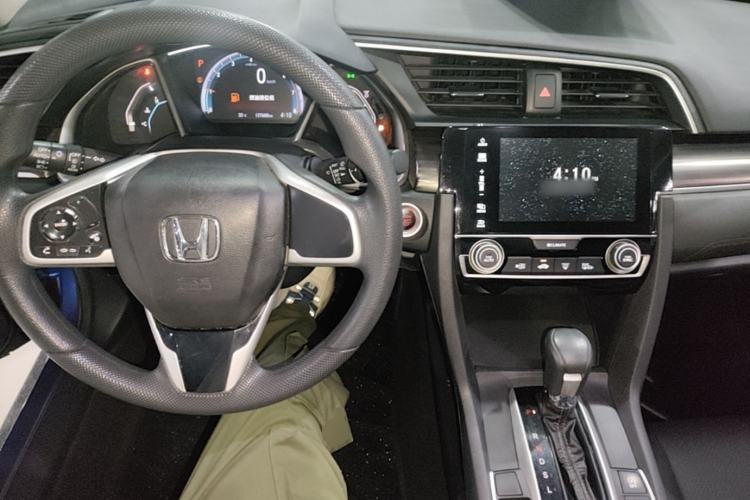 Used Honda Civic 2019 220TURBO CVT Dynamic Edition China VI Center Console