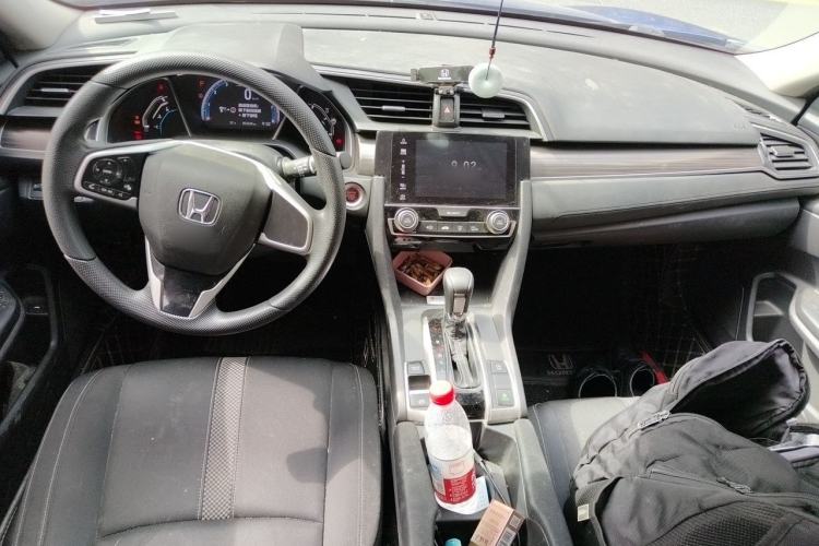 Used Honda Civic 2019 220TURBO CVT Dynamic Edition China VI Center Console