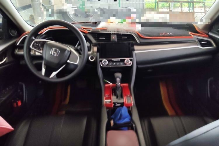 Used Honda Civic 2019 220TURBO CVT Dynamic Edition China VI Center Console