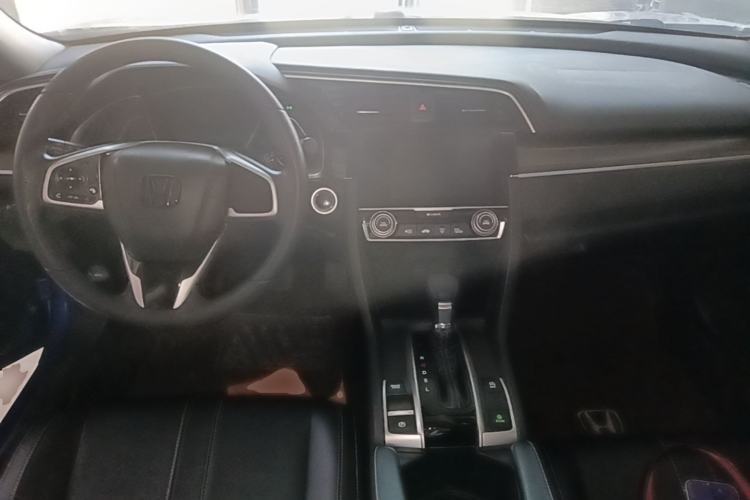 Used Honda Civic 2019 220TURBO CVT Dynamic Edition China VI Center Console