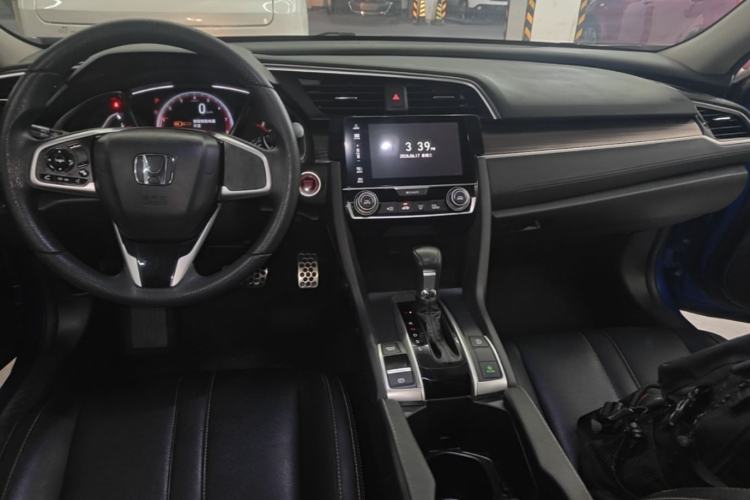 Used Honda Civic 2019 220TURBO CVT Dynamic Edition China VI Emission Standard Center Console