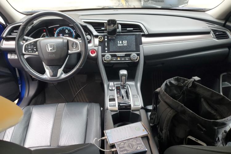 Used Honda Civic 2019 220TURBO CVT Power Edition China VI Emission Standard Center Console