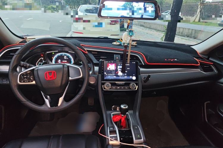 Used Honda Civic 2019 220TURBO Manual Jinkong Edition China V Emission Standard Center Console
