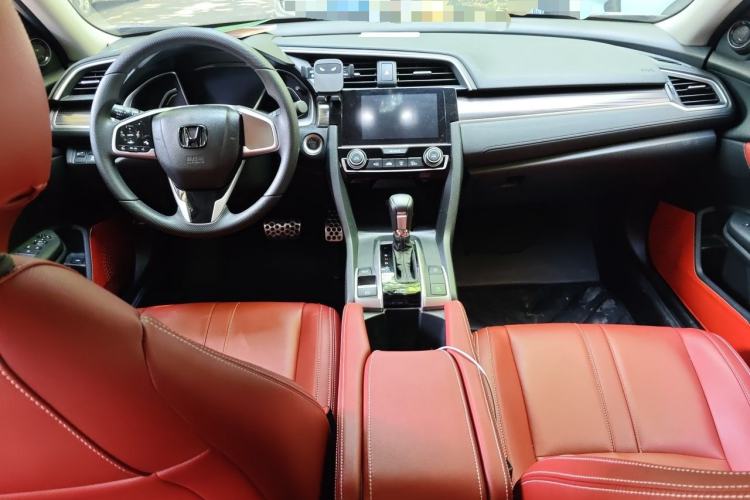 Used Honda Civic 2019 220TURBO CVT Dynamic Edition China VI Emission Standard Center Console